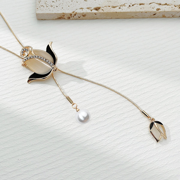 Tulip Natural Cat's Eye Necklace
