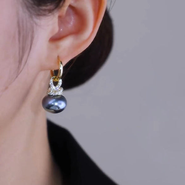 Bread pearl diamond earrings