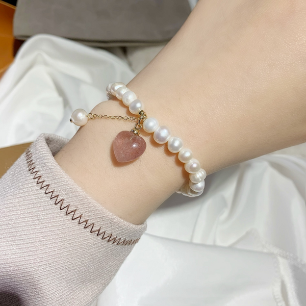 Love ? Strawberry Crystal Pearl Bracelet