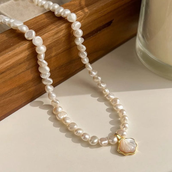 Shell natural freshwater pearl necklace