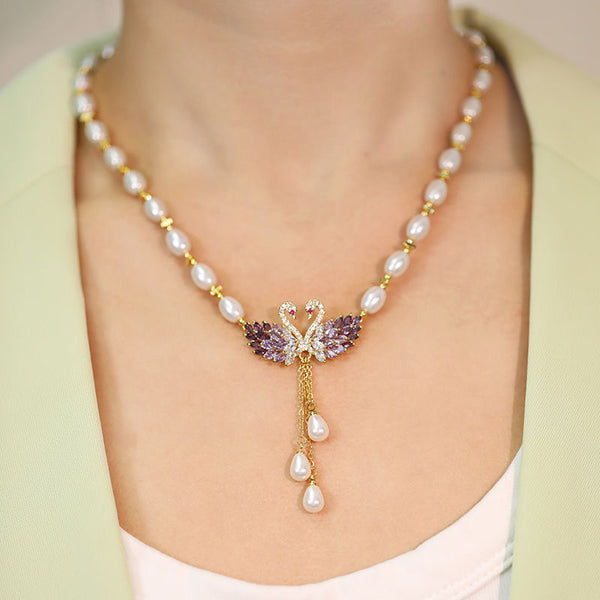 Swan natural freshwater pearl necklace