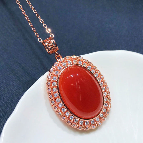 Oval natural agate necklace