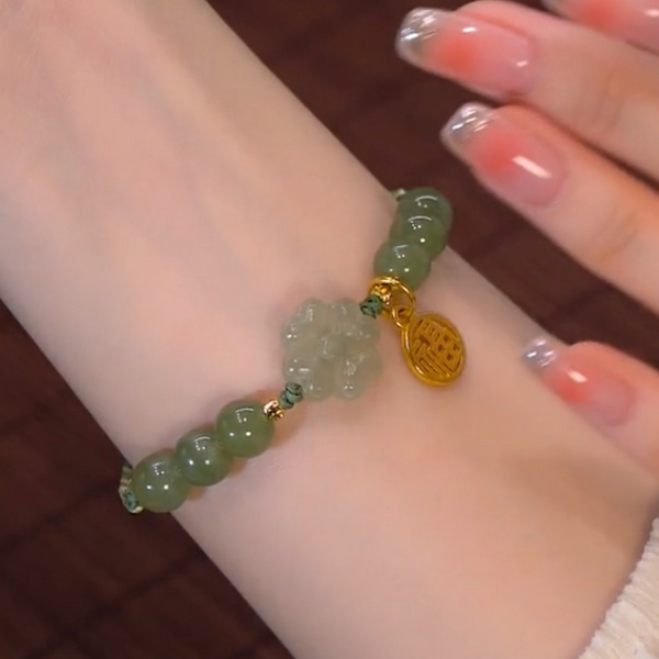 Lucky flower • Emerald Jade stone braided cord bracelet
