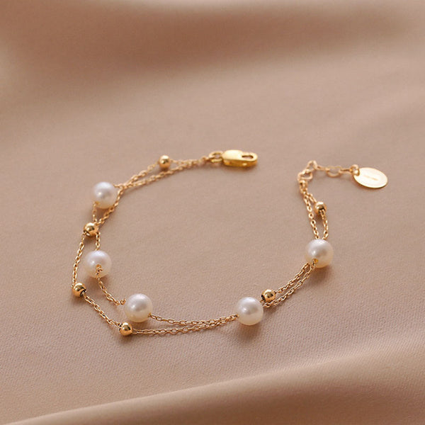 Gypsophila • natural freshwater pearl bracelet
