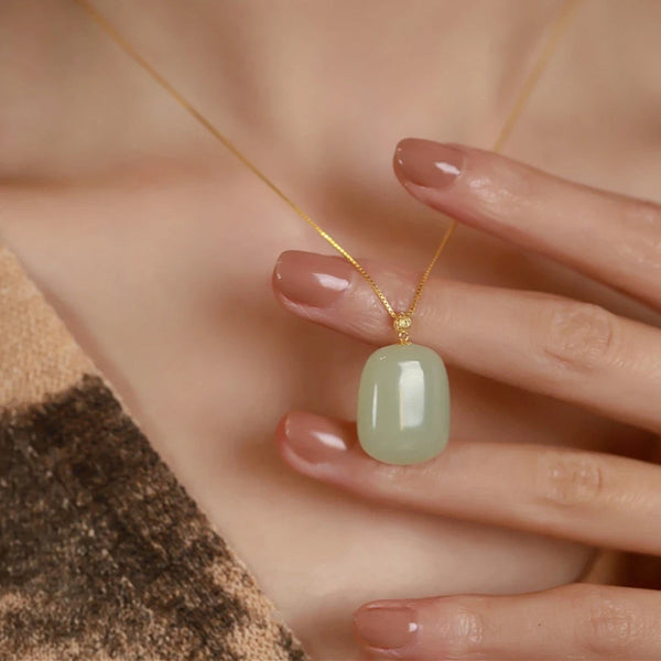 Make wish • Emerald jade stone  necklace