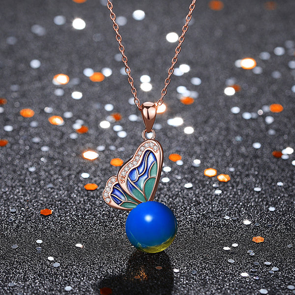 Butterfly • Natural amber color changing necklace