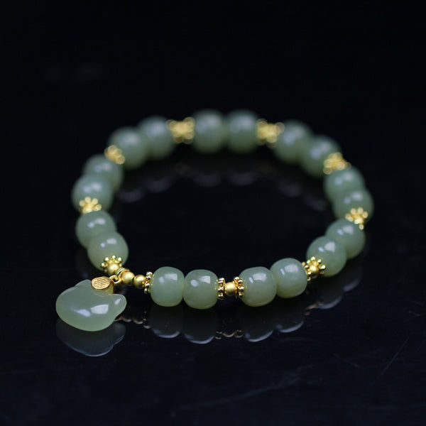 Kitten • Emerald Jade stone Bracelet