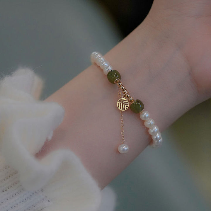 'Lucky Girl' • Pearl Crystal Bracelet freeshipping - Deegnt