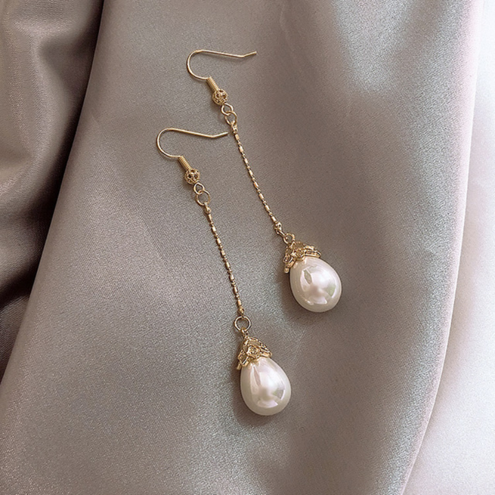 Temperament ? Pearl earrings
