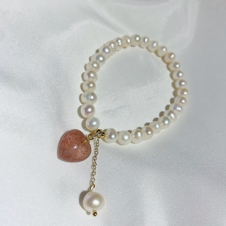 Love ? Strawberry Crystal Pearl Bracelet