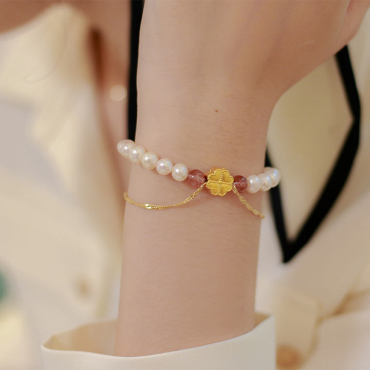 sun flowers ? pearl bracelet