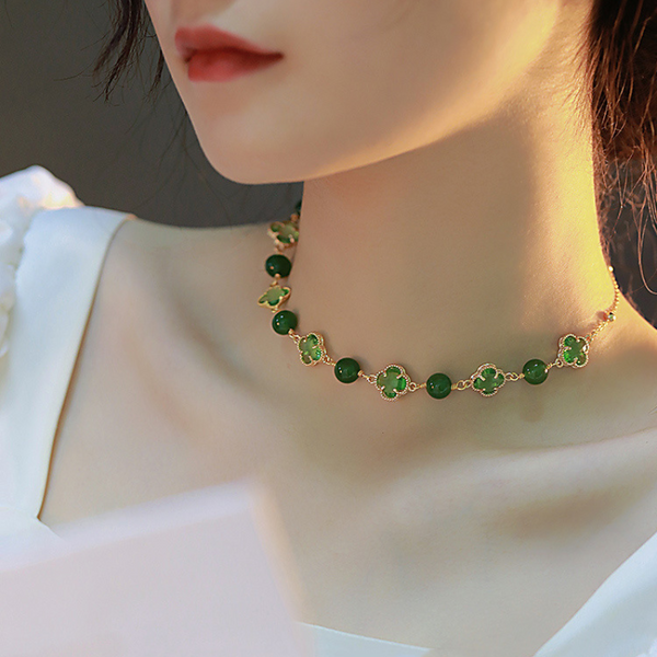 Lucky • Chrysoprase four-leaf clover necklace