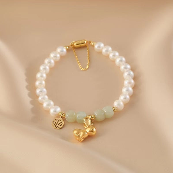 Bunny • Pearl & Emerald Jade stone bracelet