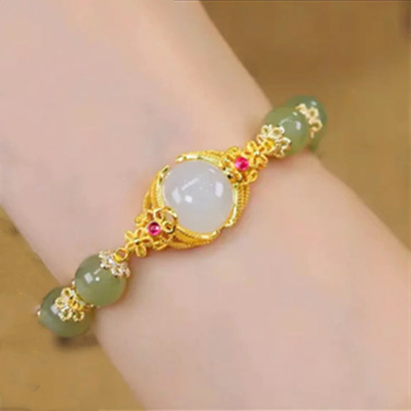 Belief • Emerald Jade stone bracelet Deegnt